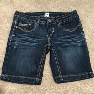 H2J Dark Wash Jean Bermuda Shorts 5/6